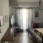 Apartamento Luxury-elegant In The Heart Of Patras​ *