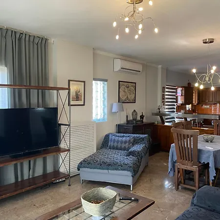 Luxury-elegant In The Heart Of Patras​ Apartmán *