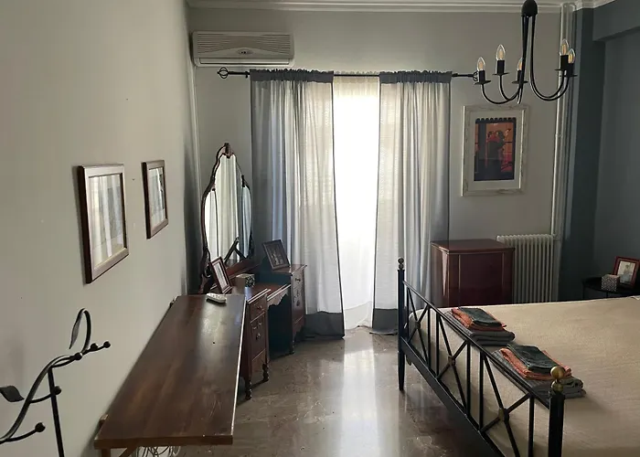 Apartamento Luxury-elegant In The Heart Of Patras​ *