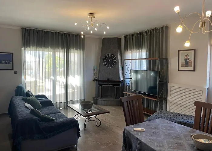 Luxury-elegant In The Heart Of Patras​ *