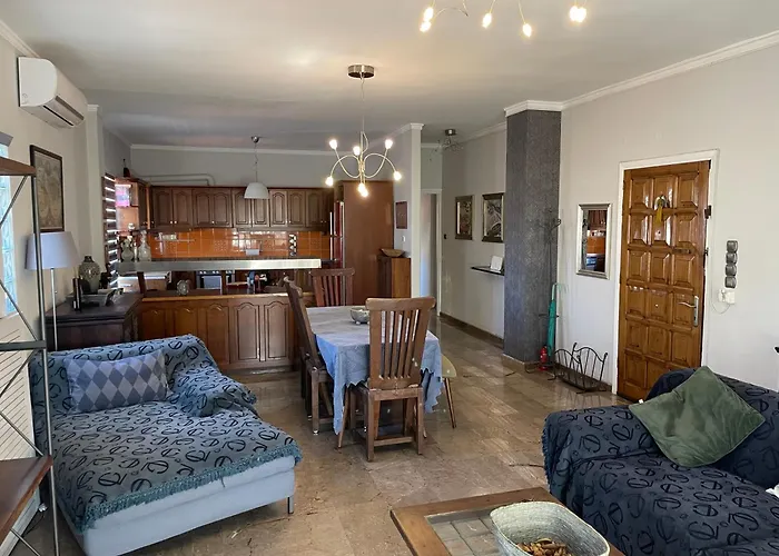 Apartamento Luxury-elegant In The Heart Of Patras​ *